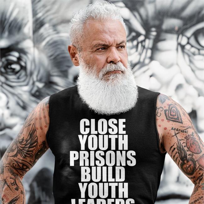 Dígame Concejal Close Youth Prisons Build Youth Leaders T Shirt RSGAT