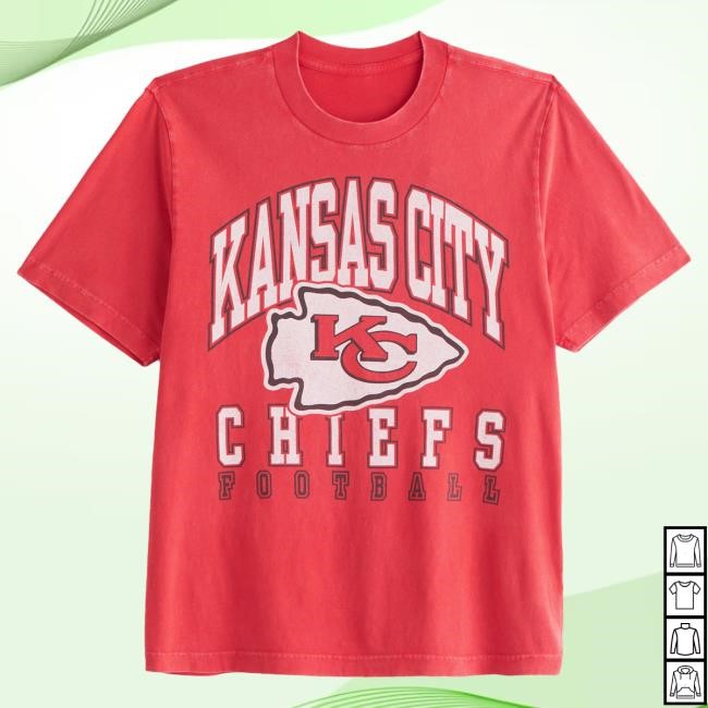 Official Abercrombie And Fitch Store Kansas City Chiefs Vintage-Inspired Graphic Shirt NFL by Abercrombie