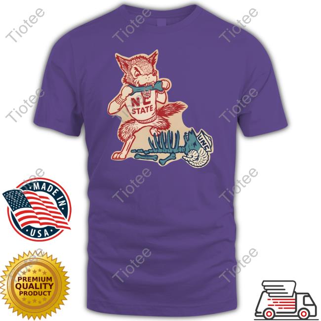Nc State's Mascot Eating Unc's Mascot Hoodie