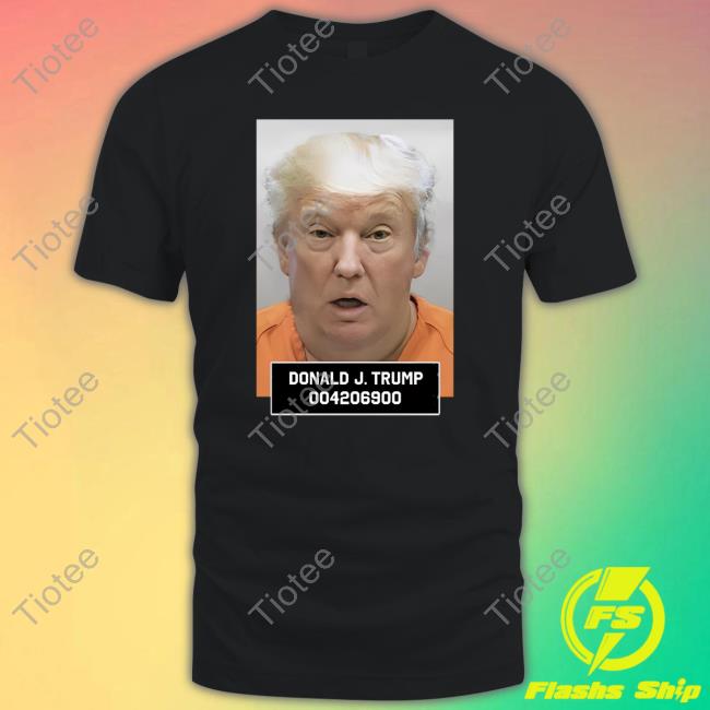 Donald J Trump 004206900 Mugshot Long Sleeve