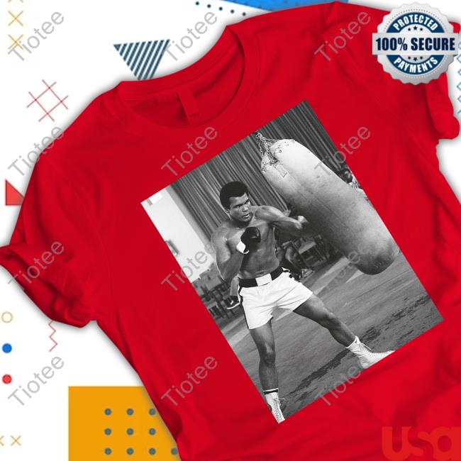 Kansas City Chiefs Derrick Nnadi Muhammad Ali Punching Bag Long Sleeve