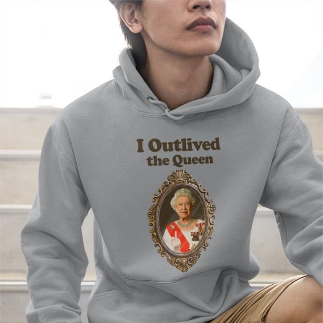 Love And Thunder Merch Elizabeth II I Outlived The Queen Tank Top Shirts That Go Hard