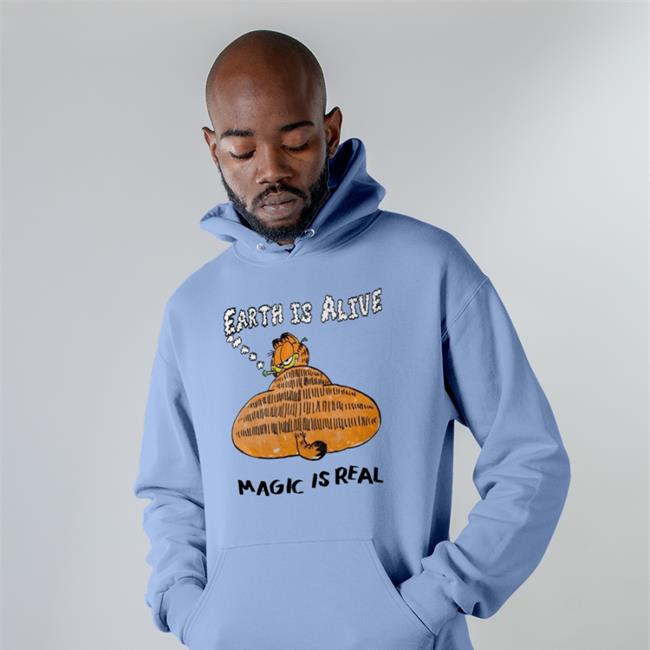 Garfield Cat Earth Is Alive Magic Is Real Shirt