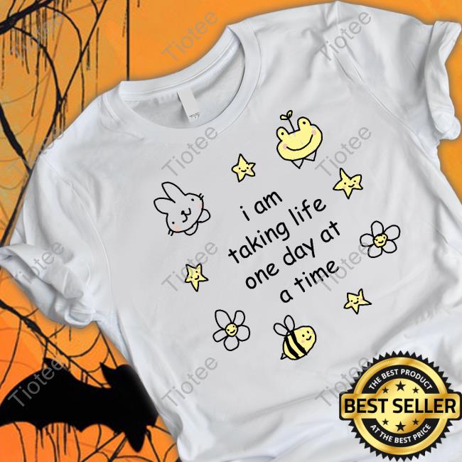Stinky Katie I Am Taking Life One Day At A Time Long Sleeved T-Shirt Stinkykatie