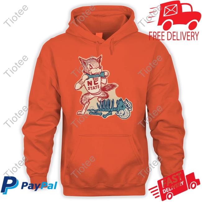Nc State's Mascot Eating Unc's Mascot Tee Nc State's Mascot Eating Unc's Mascot T Shirt Deftlyinane