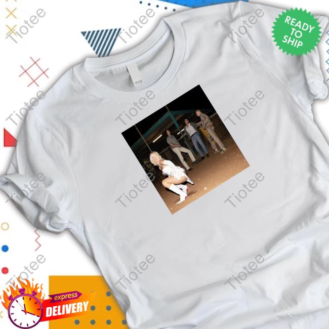 Amylandthesniffers U Should Not Be Doing That Crewneck Sweatshirt